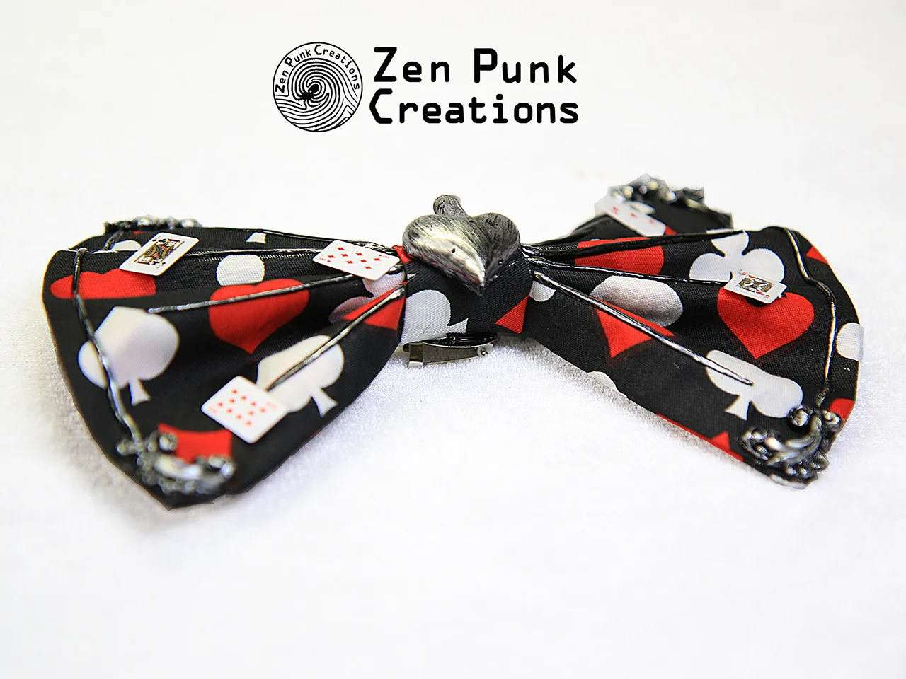 Alice in Wonderland Bow Tie (Poker)